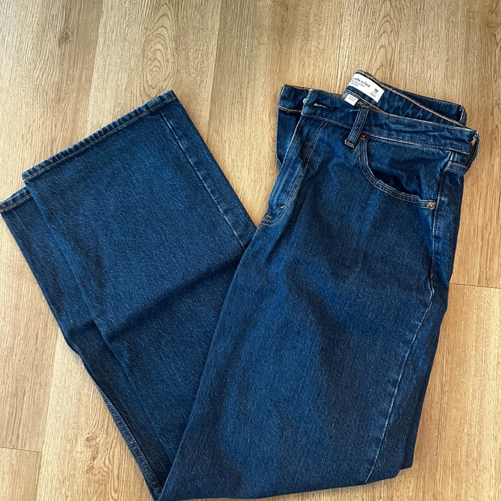 Abercrombie & Fitch 90s Relaxed Jean